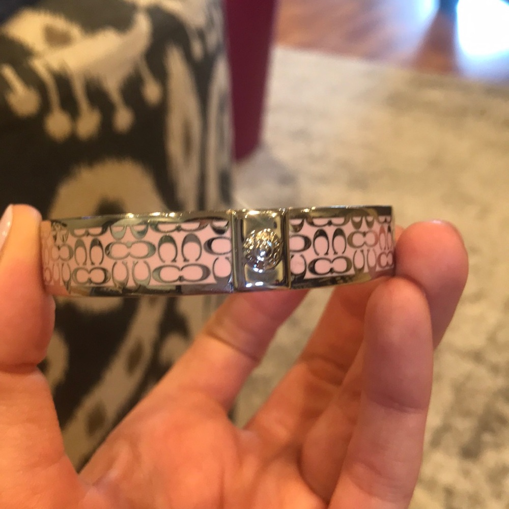 Coach braclet - Picture 2 of 2
